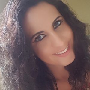 Meet your Posher, Luciana